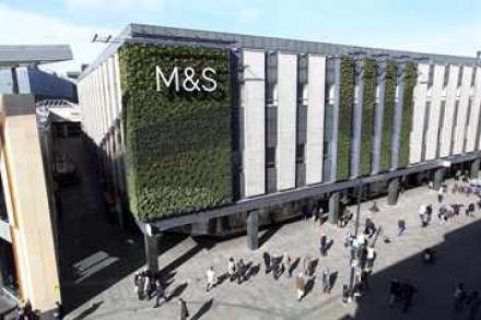 Сеть универмагов Marks & Spencer зафиксировала убыток. Впервые за 94 года