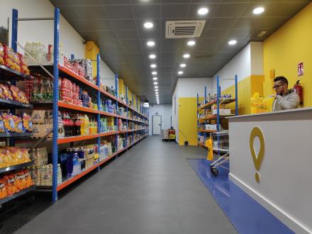 Dark store от Glovo в Мадриде